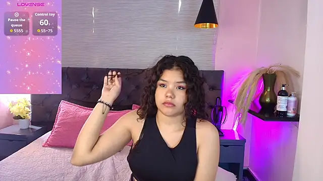 Snapshot of Annie_Lii chatting on September 9, 2025, 1:31 pm Annie Lii online show from September 9, 2025, 1:31 pm