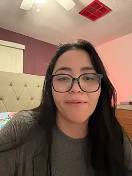 MyHoneyFrida online show from January 12, 2026, 5:25 am