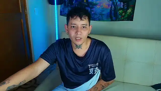 Snapshot of Zoldyck_420 chatting on November 8, 2025, 5:22 am Zoldyck 420 online show from November 8, 2025, 5:22 am