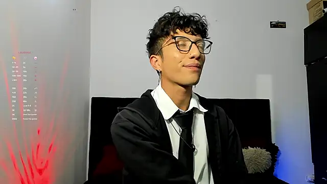 Snapshot of mhatias_ chatting on January 10, 2026, 2:29 am mhatias online show from January 10, 2026, 2:29 am