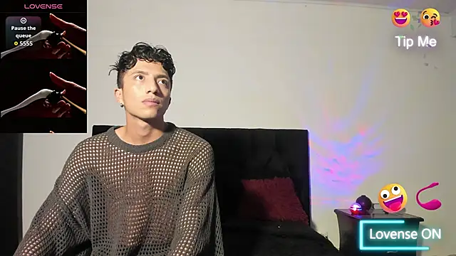 Snapshot of mhatias_ chatting on October 25, 2025, 6:12 am mhatias online show from October 25, 2025, 6:12 am