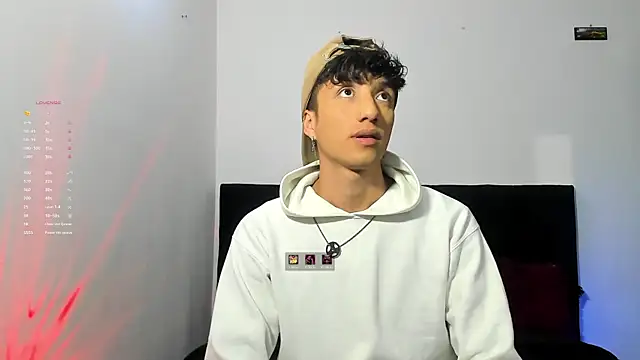 Snapshot of mhatias_ chatting on January 7, 2026, 1:43 am mhatias online show from January 7, 2026, 1:43 am