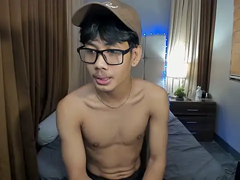 fucking hot2 online show from October 26, 2025, 12:00 am