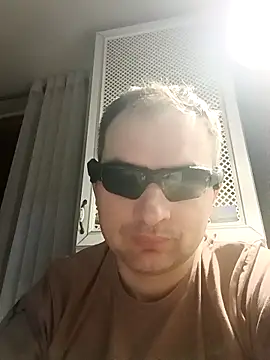 Snapshot of SummerArthur chatting on September 17, 2025, 5:37 pm SummerArthur online show from September 17, 2025, 5:37 pm