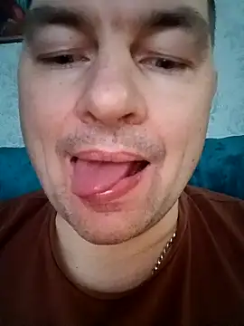 Snapshot of SummerArthur chatting on November 3, 2025, 7:13 am SummerArthur online show from November 3, 2025, 7:13 am