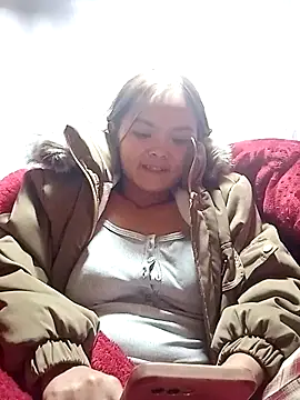 xinhxinhcute online show from November 28, 2025, 11:54 am