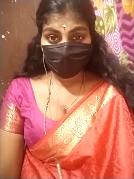 Snapshot of Nithiila chatting on September 19, 2025, 7:12 am Nithiila online show from September 19, 2025, 7:12 am