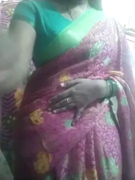 Snapshot of Nithiila chatting on September 10, 2025, 8:35 am Nithiila online show from September 10, 2025, 8:35 am