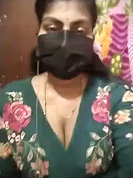 Snapshot of Nithiila chatting on September 23, 2025, 8:21 am Nithiila online show from September 23, 2025, 8:21 am