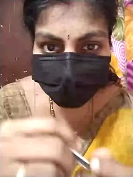 Snapshot of Nithiila chatting on September 26, 2025, 7:15 am Nithiila online show from September 26, 2025, 7:15 am