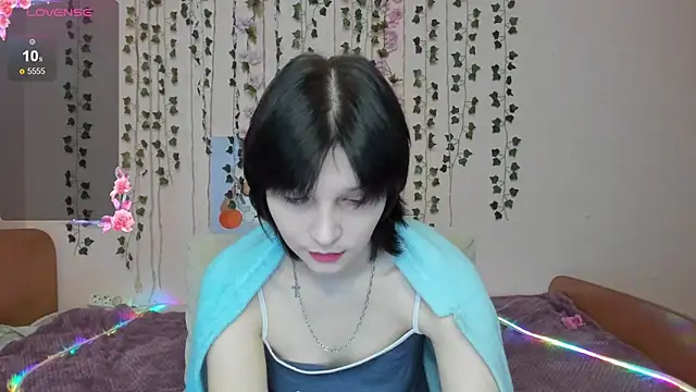 AudreyyKim online show from November 17, 2025, 7:56 am