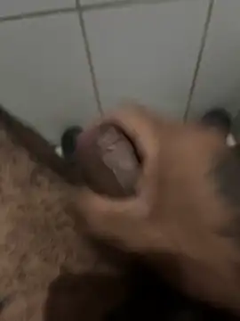 Snapshot of FromVnz chatting on November 7, 2025, 1:59 pm FromVnz online show from November 7, 2025, 1:59 pm