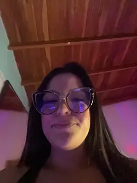 alilith online show from November 18, 2025, 6:33 pm