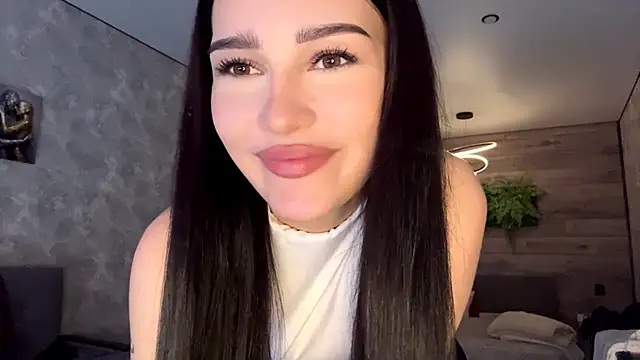 AuraJefcoat online show from May 28, 2026, 1:39 pm