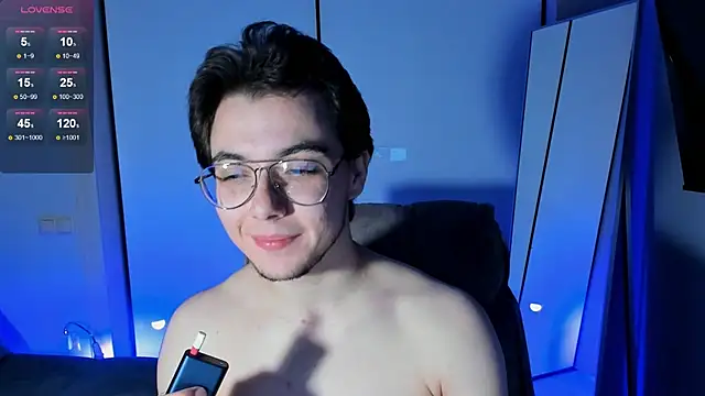 tyler bergg online show from September 10, 2025, 9:36 pm