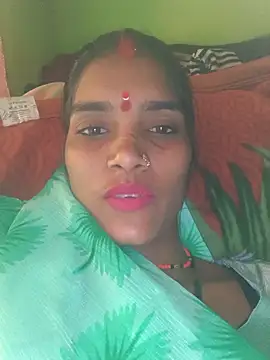 Snapshot of So_pinki chatting on February 6, 2026, 7:48 am So pinki online show from February 6, 2026, 7:48 am