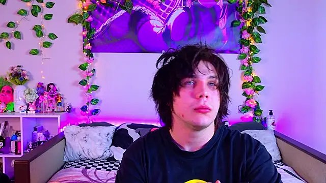 Snapshot of Night_angell69 chatting on February 26, 2026, 2:17 pm Night angell69 online show from February 26, 2026, 2:17 pm