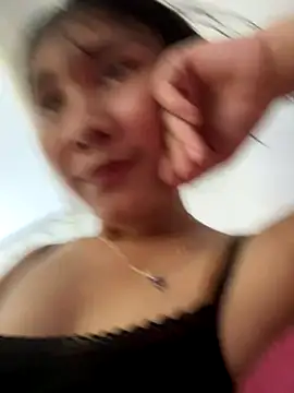 Snapshot of Almond-cute chatting on September 20, 2025, 7:46 am Almond-cute online show from September 20, 2025, 7:46 am