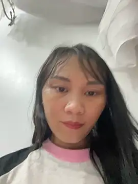 Snapshot of Almond-cute chatting on September 22, 2025, 2:01 pm Almond-cute online show from September 22, 2025, 2:01 pm