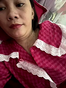 Snapshot of Almond-cute chatting on October 22, 2025, 12:59 pm Almond-cute online show from October 22, 2025, 12:59 pm
