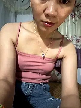 Snapshot of Almond-cute chatting on September 12, 2025, 4:07 pm Almond-cute online show from September 12, 2025, 4:07 pm