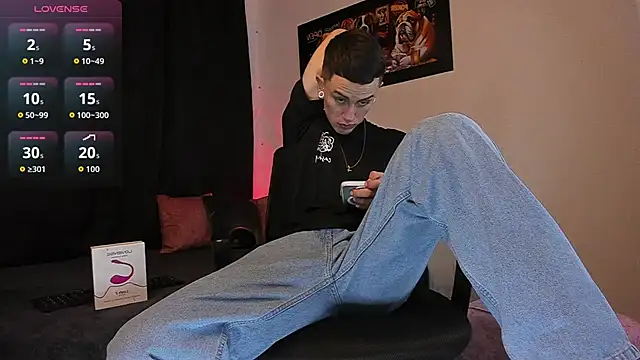 Sebas maverick online show from September 30, 2025, 3:23 am