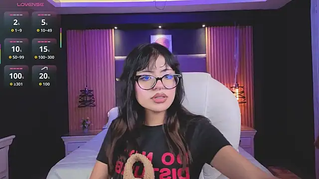 AlanaWalker9 online show from February 18, 2026, 3:48 am