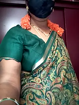 Snapshot of Mee_harini-telugupilla chatting on February 26, 2026, 6:24 am Mee harini-telugupilla online show from February 26, 2026, 6:24 am