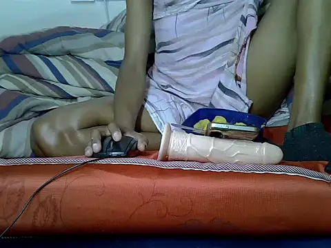 Snapshot of Kwanele13 chatting on September 8, 2025, 7:13 pm Kwanele13 online show from September 8, 2025, 7:13 pm