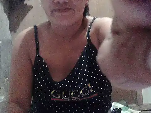 hotmama 063 online show from January 11, 2026, 10:33 am