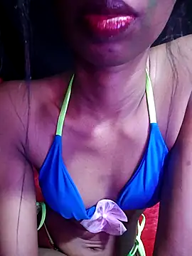 Snapshot of BunnyBloom25 chatting on April 4, 2026, 11:39 am BunnyBloom25 online show from April 4, 2026, 11:39 am