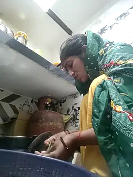 LUCKY cut online show from February 13, 2026, 2:00 am