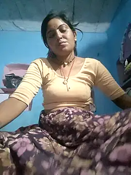 Snapshot of LUCKY_cut chatting on September 17, 2025, 9:39 pm LUCKY cut online show from September 17, 2025, 9:39 pm