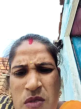 Nillohot online show from October 20, 2025, 10:05 am
