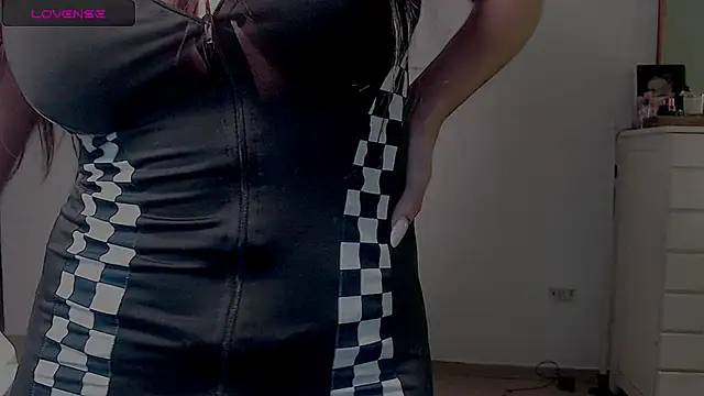 Snapshot of Katalina_sexyyy chatting on February 8, 2026, 1:42 pm Katalina sexyyy online show from February 8, 2026, 1:42 pm