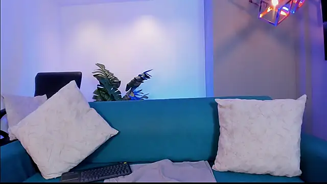 sofiapalacioss online show from January 7, 2026, 7:19 pm