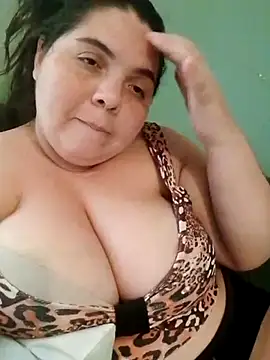 Katherine25 online show from April 26, 2026, 2:47 pm