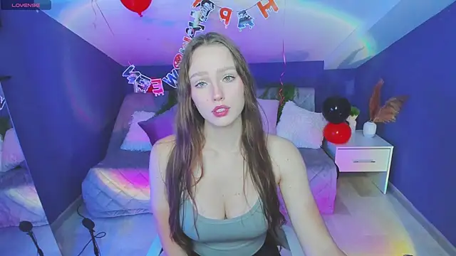 CelineCharm  online show from October 21, 2025, 2:05 pm