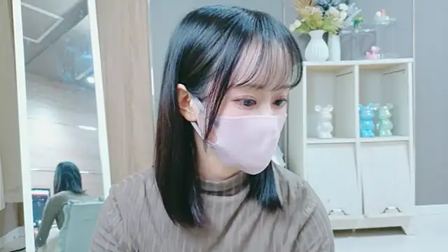 Snapshot of Kurumi_chan_ chatting on October 18, 2025, 6:37 am Kurumi chan online show from October 18, 2025, 6:37 am