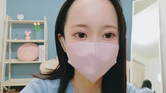 Snapshot of Kurumi_chan_ chatting on September 18, 2025, 10:40 am Kurumi chan online show from September 18, 2025, 10:40 am