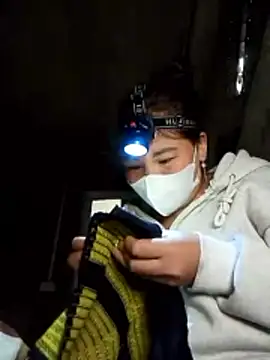 Teena tiny online show from December 20, 2025, 5:43 am