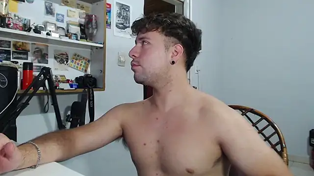 ferrari1996 online show from December 21, 2025, 4:58 am