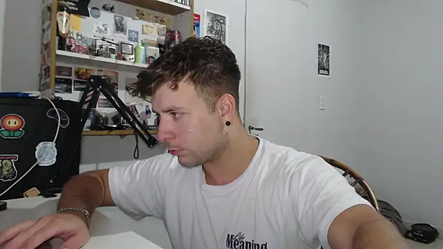 ferrari1996 online show from January 8, 2026, 5:57 am