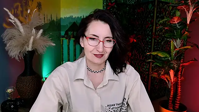 Snapshot of UnaTerra chatting on February 15, 2026, 9:19 am UnaTerra online show from February 15, 2026, 9:19 am