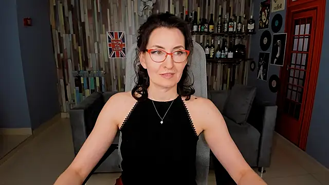 Snapshot of UnaTerra chatting on February 27, 2026, 9:09 am UnaTerra online show from February 27, 2026, 9:09 am