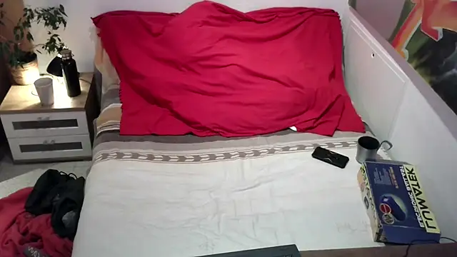 Snapshot of EdelHolz91 chatting on November 8, 2025, 6:28 am EdelHolz91 online show from November 8, 2025, 6:28 am