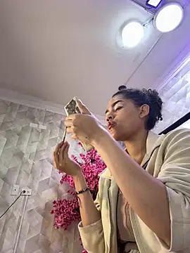 Lilithadams1 online show from June 9, 2026, 2:07 pm