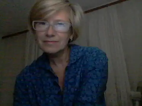 LucyLewisX online show from October 10, 2025, 8:09 pm