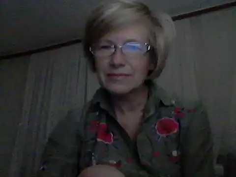 LucyLewisX online show from October 14, 2025, 9:15 pm