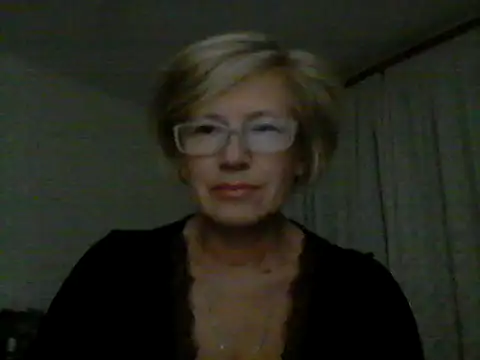 LucyLewisX online show from September 27, 2025, 8:04 pm